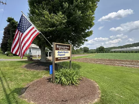 0 Chamberlain Hwy, Berlin, CT 06037