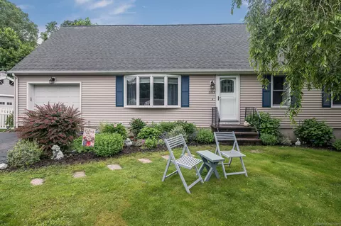 309 Russo Dr, Hamden, CT 06518