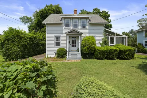 136 Bloomfield Ave, Windsor, CT 06095
