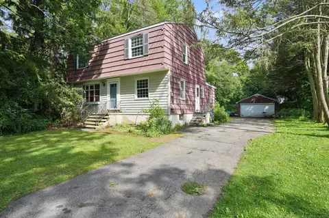 163 North St, Trumbull, CT 06611