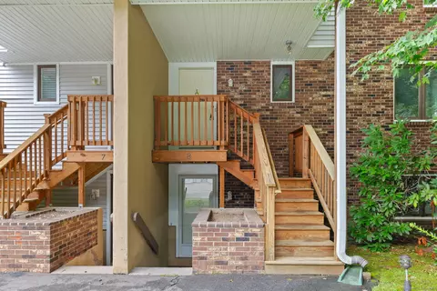 8 Dutton Place Way #8, Glastonbury, CT 06033