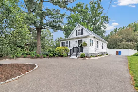 131 Long Hill Cross Rd, Shelton, CT 06484