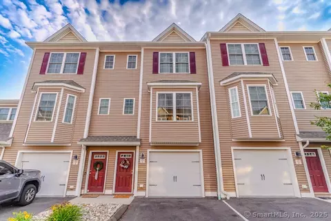 41 Eden Ave #3, Southington, CT 06489