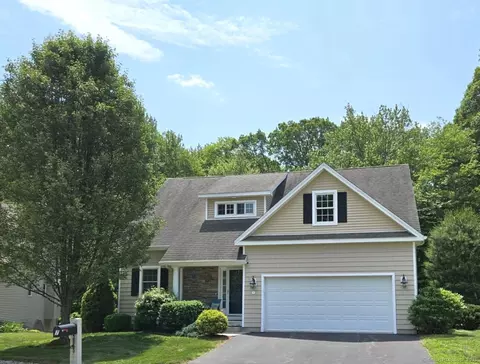 7 Granite Ct #7, Colchester, CT 06415