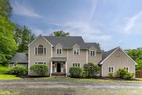 29 Diamond Ln, New Milford, CT 06776