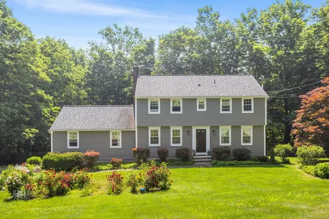 97 Wildwood Cir, Durham, CT 06422