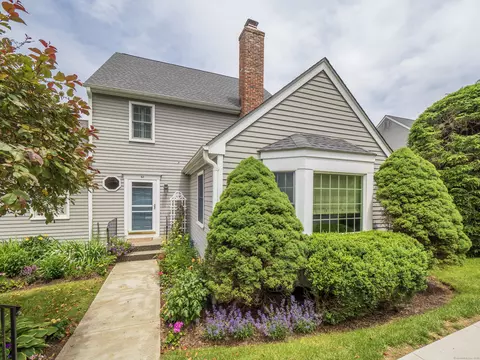120 Prospect St #63, Ridgefield, CT 06877