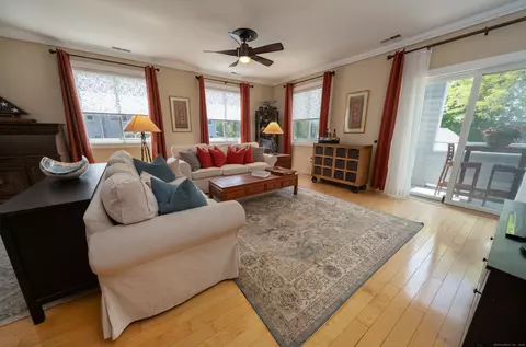 267 Melba St #B13, Milford, CT 06460