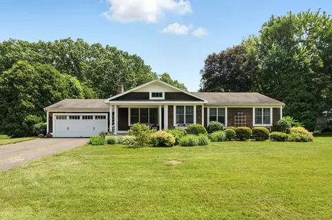 77 Sabina Dr, Southington, CT 06489