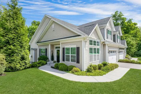 17 Wilderswood Way #17, Danbury, CT 06810