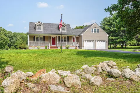 383 Old Colchester Rd, Amston, CT 06231