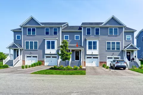 48 Park Ave #48, Stonington, CT 06355