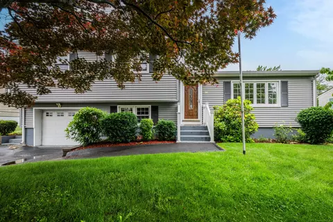 56 Dellwood Dr, Waterbury, CT 06708