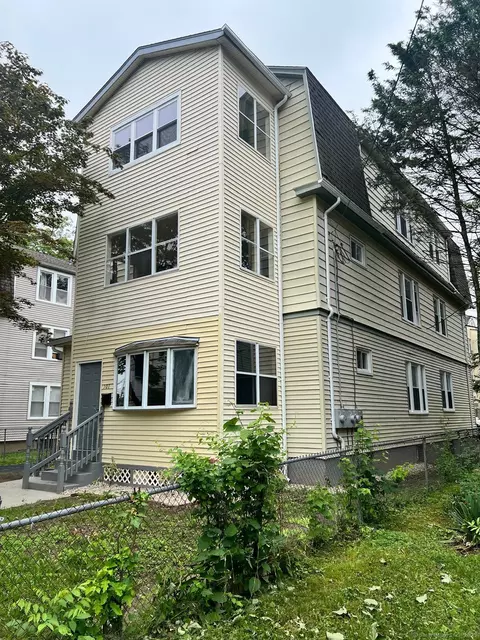 99 Love Ln, Hartford, CT 06112