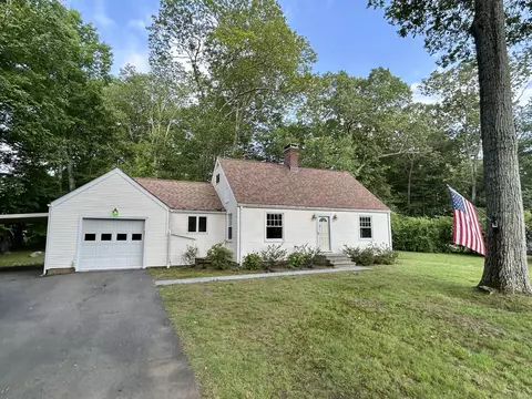430 Huckleberry Hill Rd, Avon, CT 06001