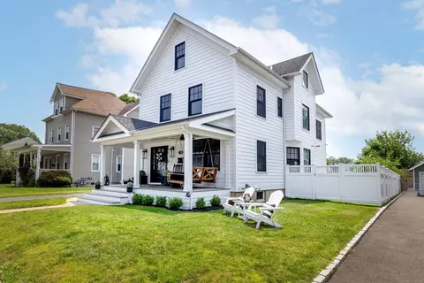 13 Myrtle St, Norwalk, CT 06855