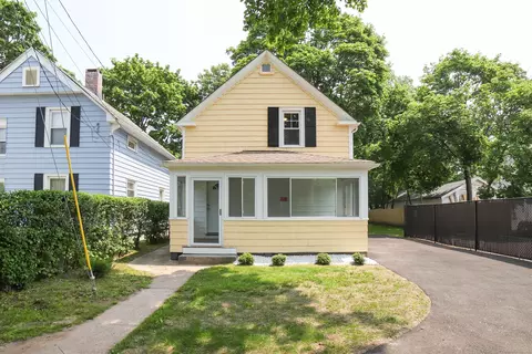 30 Ward Pl, West Haven, CT 06516
