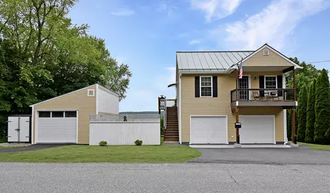 31 Bristol St, Thomaston, CT 06787