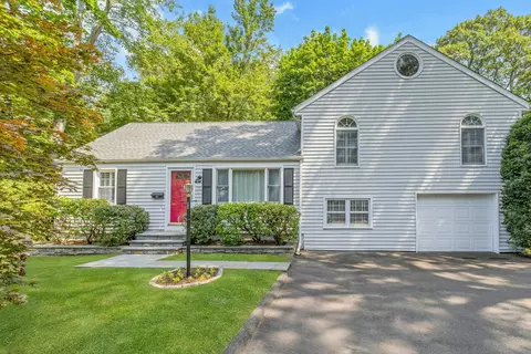 123 Knapp St, Stamford, CT 06907