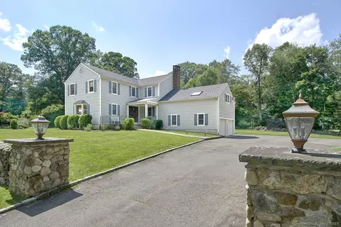 14 Jennifer Rd, Norwalk, CT 06850