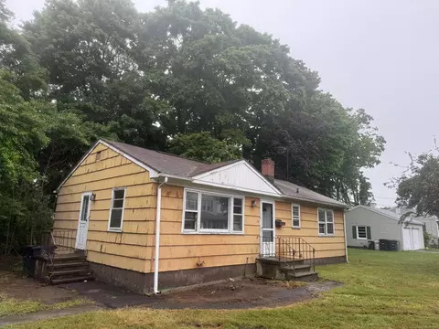 31 Ross St, Milford, CT 06460