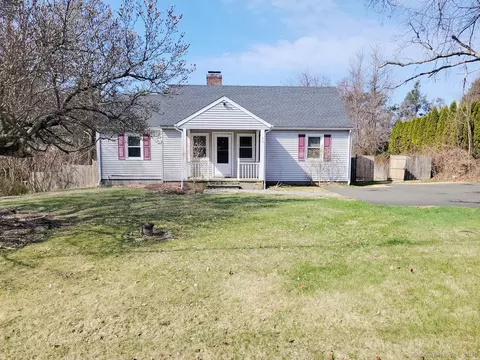 10 Mountainview Ter, Danbury, CT 06810