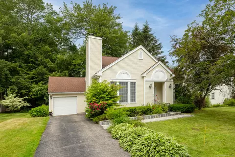 27 Ascot Ln, Torrington, CT 06790