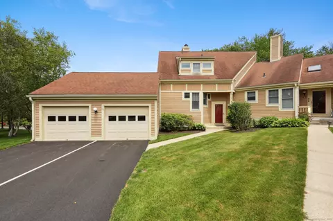 17 Brittania Dr #17, Danbury, CT 06811