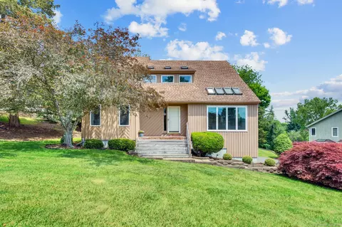 73 Casner Dr, Berlin, CT 06037