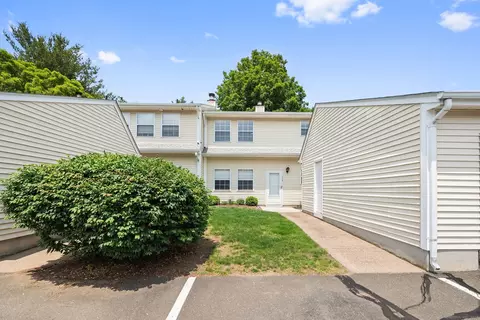 711 Misty Meadow Ln #711, South Windsor, CT 06074