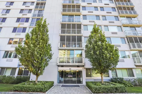 1 Strawberry Hill Ave #5F, Stamford, CT 06902