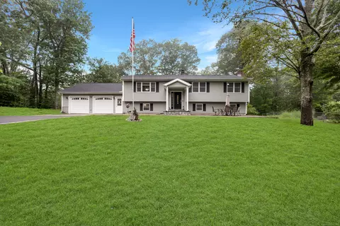 489 Thomaston Rd, Watertown, CT 06795
