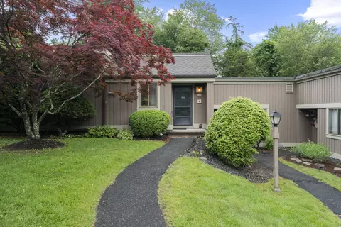 21 Heritage Cir #A, Southbury, CT 06488