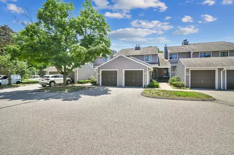 704 Mill Pond Dr #704, South Windsor, CT 06074