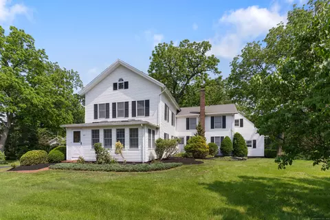 200 Damascus Rd, Branford, CT 06405