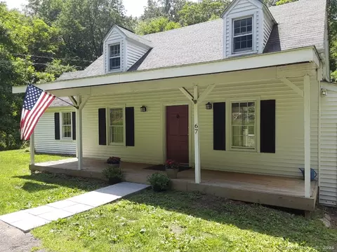 67 Hanover Rd, Newtown, CT 06470