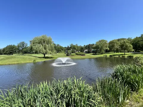 13 Conifer Ln #13, Avon, CT 06001