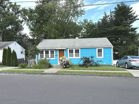 126 Monroe Ave, Waterbury, CT 06705