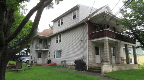 195 E Pearl St, Torrington, CT 06790