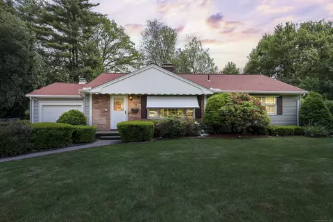 32 Butternut Ridge Rd, Waterbury, CT 06706