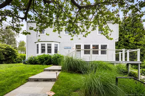 19 Sherwood Dr, Westport, CT 06880