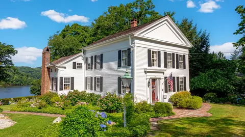 55 Main St, East Haddam, CT 06423