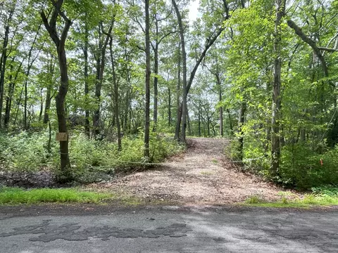 40 42 Old Cart Rd, Haddam, CT 06438