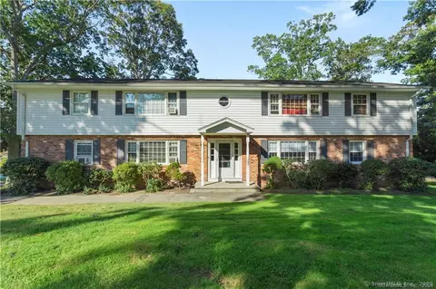 280 E Main St #A2, Clinton, CT 06413