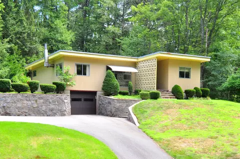 650 Norfolk Rd, Torrington, CT 06790