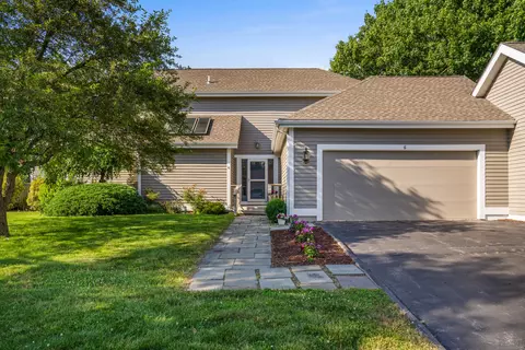 6 Pondside Ct #6, Mystic, CT 06355