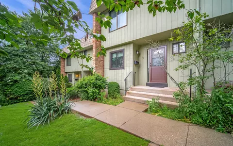 19 Heather Ct #19, Cromwell, CT 06416