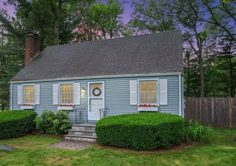 5 Tanglewood Rd, Farmington, CT 06032