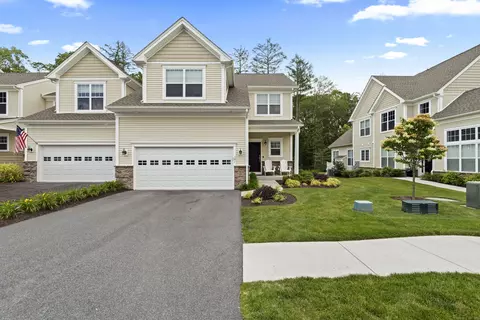 181 Ridgewood Dr #181, Middlebury, CT 06762