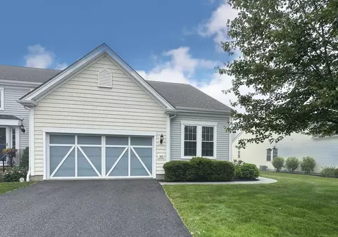 633 Championship Dr #633, Oxford, CT 06478